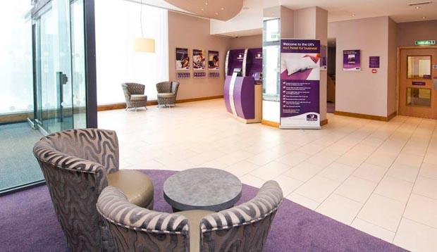 Premier Inn London City Extérieur photo