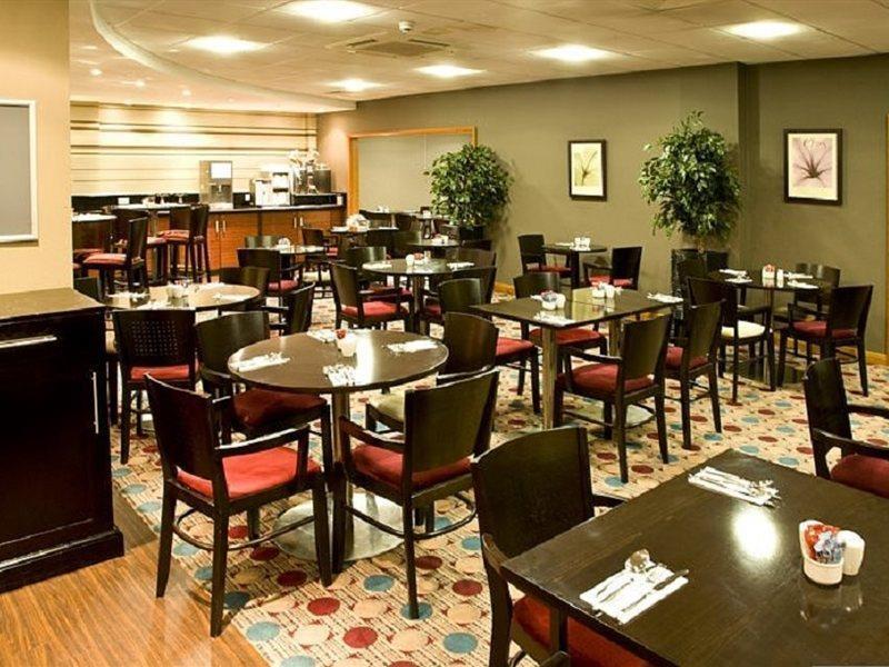 Premier Inn London City Extérieur photo