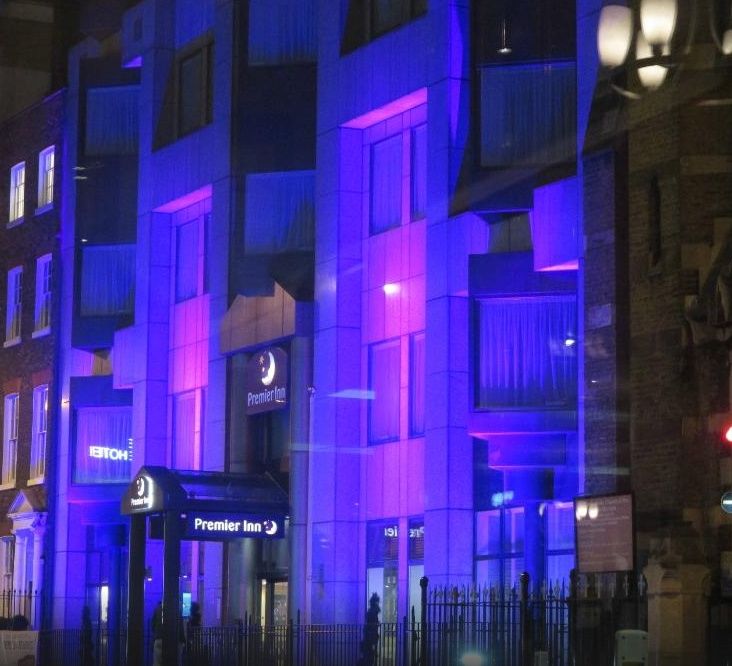 Premier Inn London City Extérieur photo